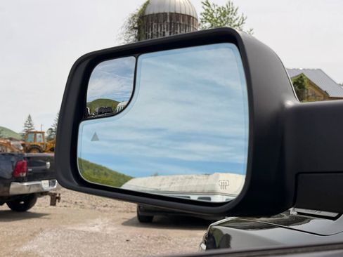 Used 2025 RAM 1500 Big Horn AWD/4WD image 10