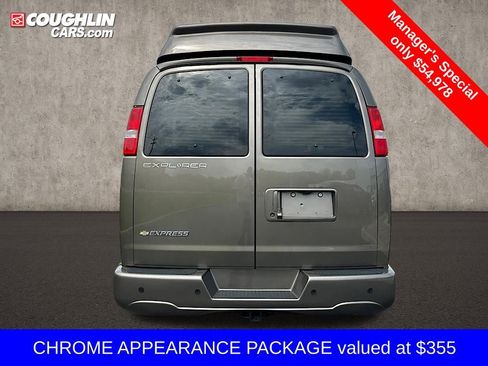 Used 2023 Chevrolet Express 2500 RWD image 7