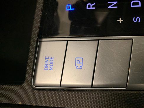 Used 2024 Hyundai Elantra SEL image 33