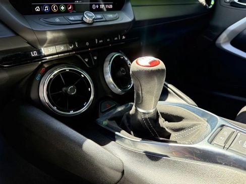 Used 2021 Chevrolet Camaro SS RWD image 23