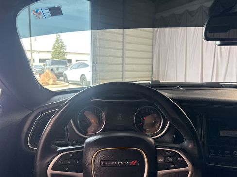 Used 2016 Dodge Challenger SXT Plus image 20