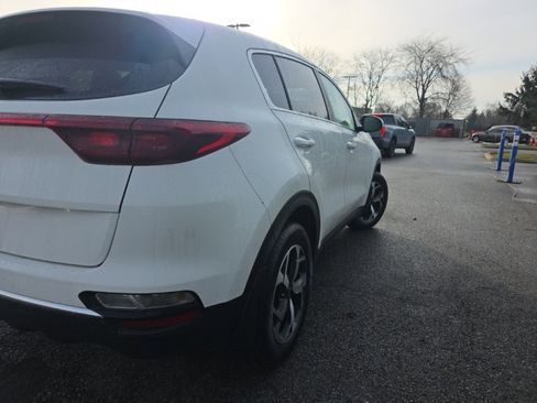 Used 2021 Kia Sportage LX image 12