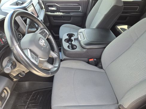 Used 2024 RAM 2500 Big Horn AWD/4WD image 15
