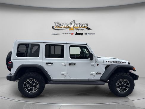 New 2026 Jeep Wrangler Unlimited Rubicon w/ Safety Group image 9