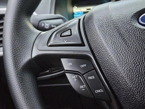 New 2024 Ford Edge SE image 17