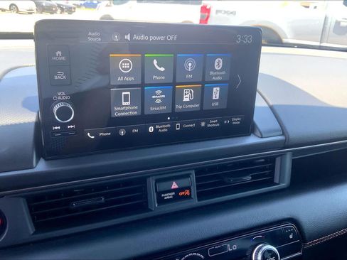 Used 2025 Honda Pilot TrailSport image 34