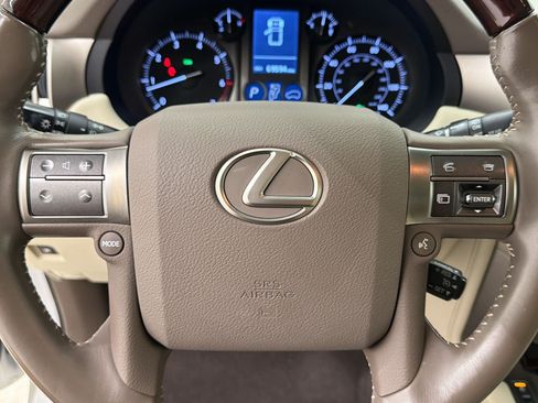 Used 2019 Lexus GX 460 Premium w/ Premium Package AWD/4WD image 11