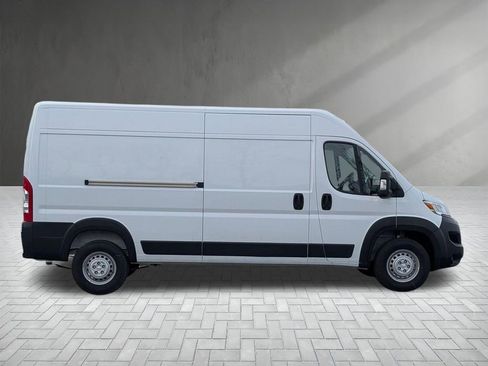 Used 2024 RAM ProMaster 2500 image 8