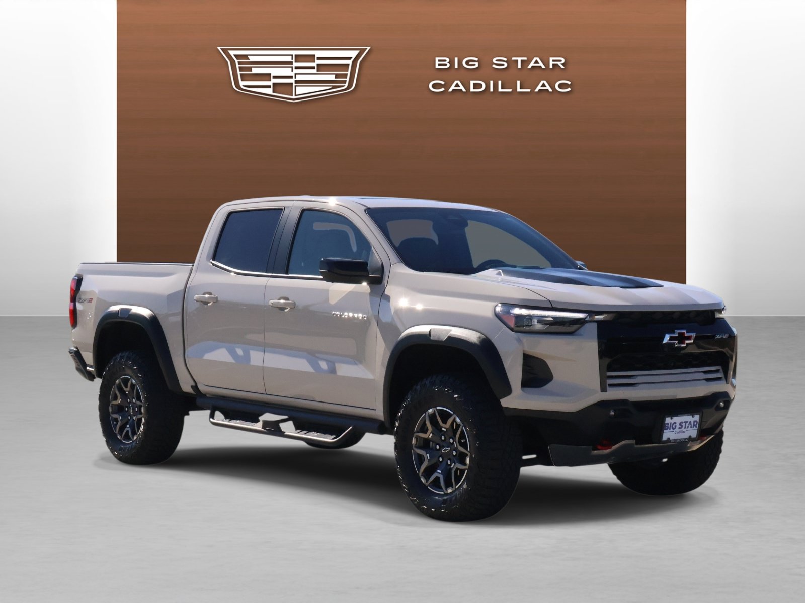 Used 2026 Chevrolet Colorado ZR2 w/ Technology Package AWD/4WD image 5