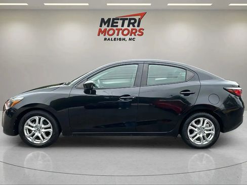 Used 2016 Scion iA Sedan 4D image 8