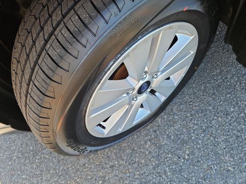 Used 2018 Subaru Outback 2.5i Premium AWD/4WD image 10