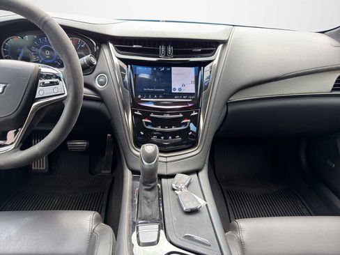 Used 2018 Cadillac CTS V w/ Carbon Fiber Package RWD image 15