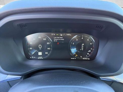 Used 2020 Volvo XC60 T5 Momentum image 11