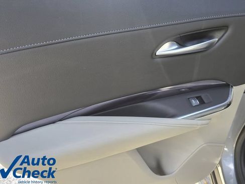 Used 2023 Cadillac XT4 Luxury FWD image 14