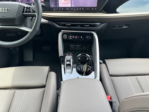 New 2026 Audi Q5 Premium Plus AWD/4WD image 11