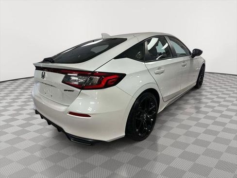 Used 2024 Honda Civic Sport image 2