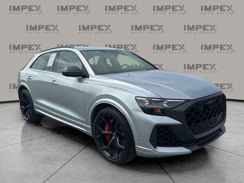 Used 2025 Audi RS Q8 performance image 7
