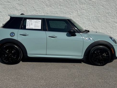 Used 2019 MINI Cooper S image 2
