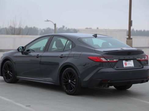 Certified 2025 Toyota Camry SE w/ Convenience Package image 8