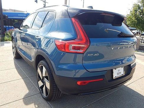 Certified 2023 Volvo XC40 Recharge Plus w/ Protection Package Premier image 10