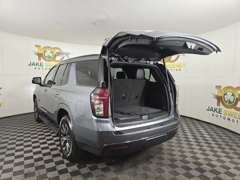 Certified 2022 Chevrolet Tahoe Z71 w/ Luxury Package AWD/4WD image 32