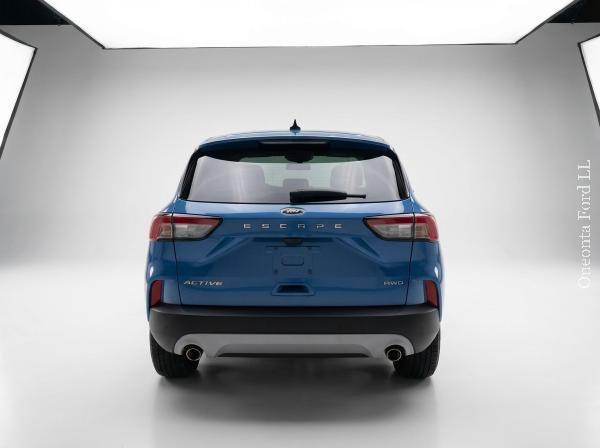 Used 2023 Ford Escape Active AWD/4WD image 3