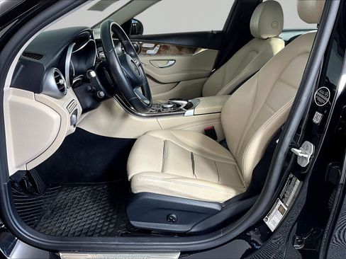Used 2016 Mercedes-Benz C 300 4MATIC Sedan image 18