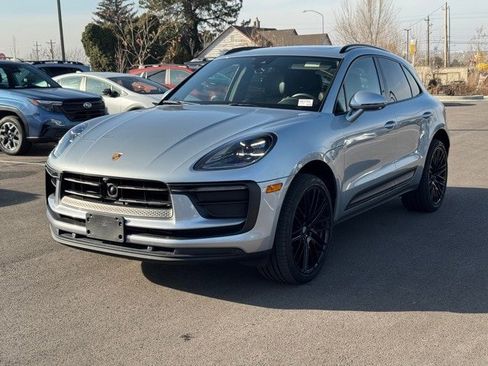 Used 2022 Porsche Macan image 7