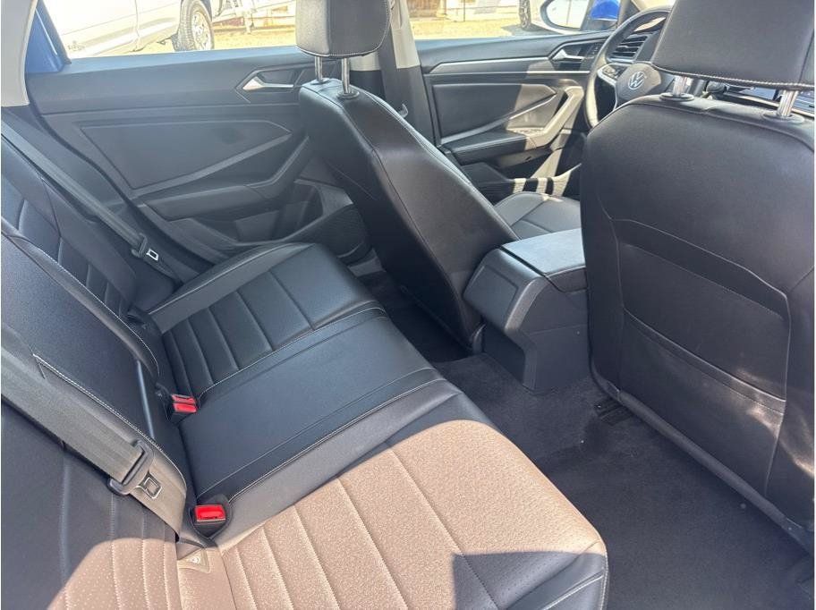 Used 2024 Volkswagen Jetta SE FWD image 11