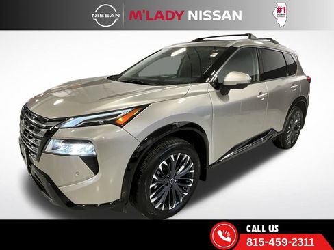 Used 2025 Nissan Rogue Platinum w/ Platinum Premium Package image 2