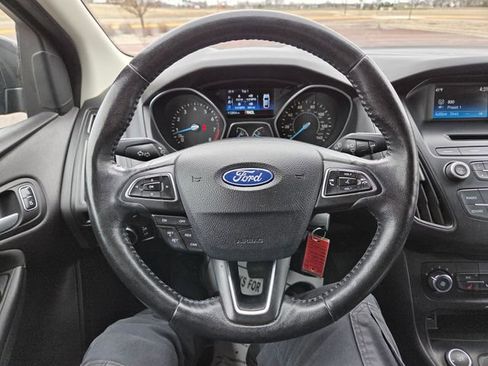 Used 2015 Ford Focus SE w/ SE Cold Weather Package image 16