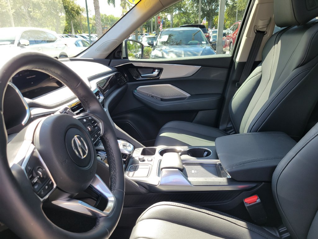 Used 2024 Acura MDX SH-AWD image 14