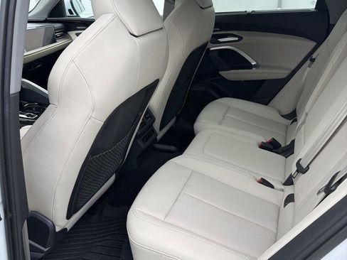 Certified 2025 Audi Q5 Prestige AWD/4WD image 6