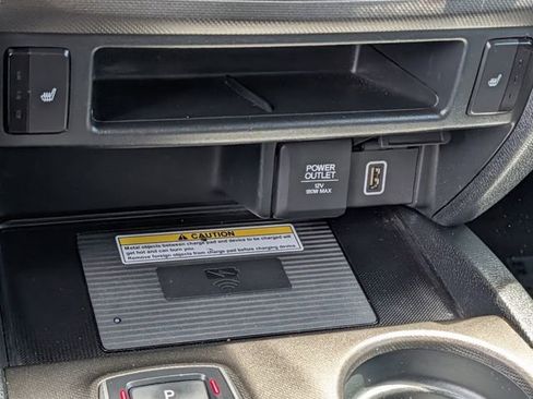 Used 2022 Honda Pilot TrailSport image 17
