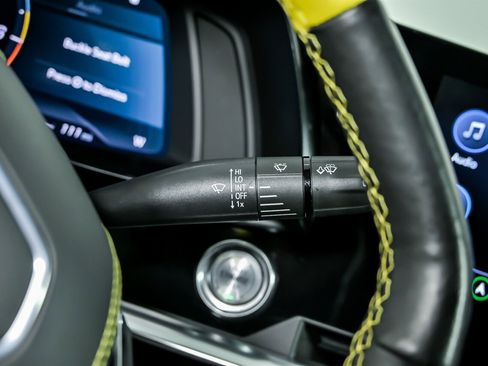 Used 2021 Chevrolet Corvette Stingray Premium Conv w/ Z51 Performance Package image 33