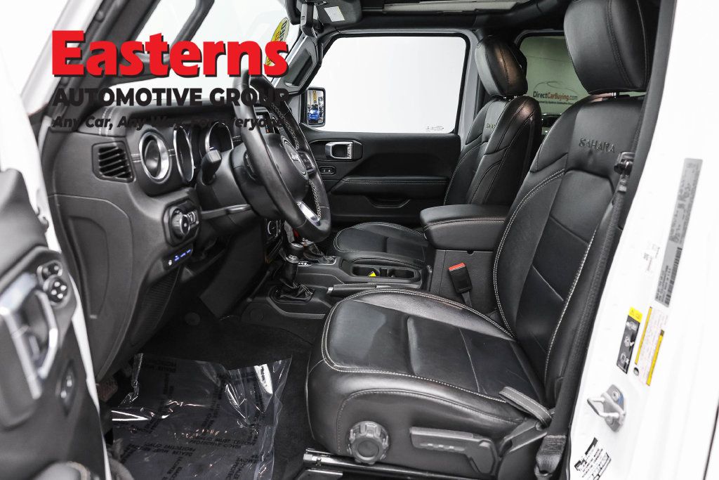 Used 2022 Jeep Wrangler Unlimited Sahara w/ Cold Weather Group AWD/4WD image 16