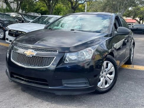 Used 2012 Chevrolet Cruze LS w/ Connectivity Package FWD image 3