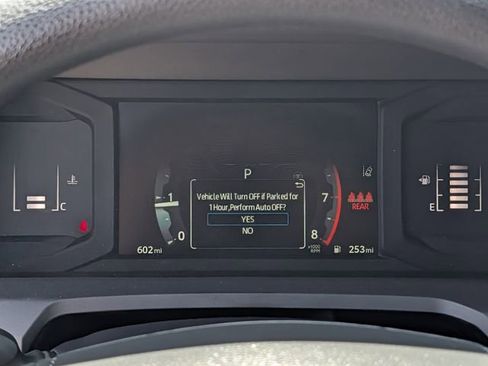 Used 2025 Toyota Tacoma SR5 AWD/4WD image 14