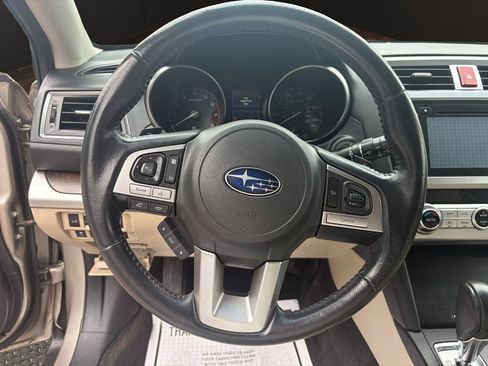 Used 2015 Subaru Outback 2.5i Limited AWD/4WD image 9