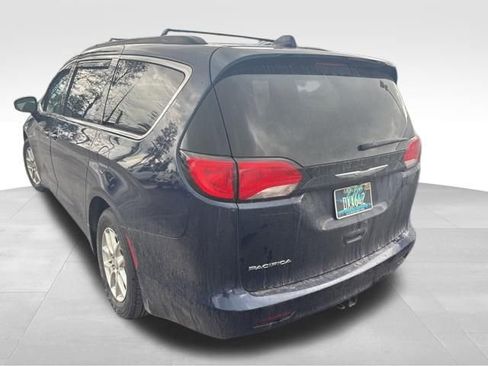 Used 2017 Chrysler Pacifica LX FWD image 14