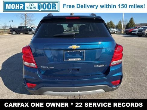 Used 2020 Chevrolet Trax LT w/ LT Convenience Package image 6