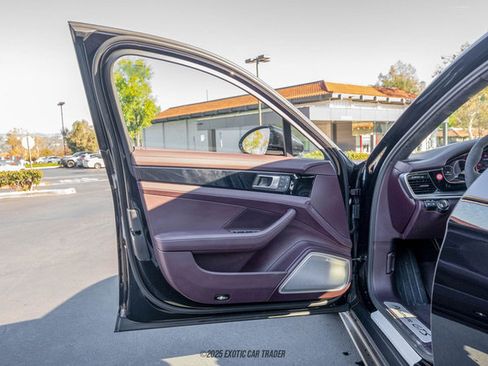 Used 2023 Porsche Panamera GTS image 20