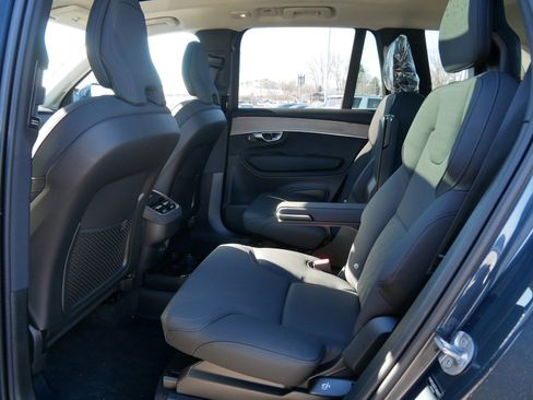 New 2026 Volvo XC90 B5 Plus image 6