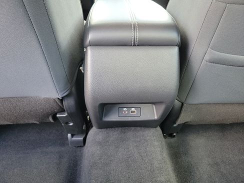 Used 2024 Nissan Altima 2.5 SV FWD image 14