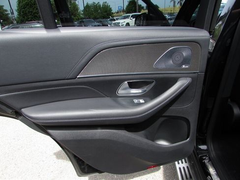 Used 2020 Mercedes-Benz GLE 450 4MATIC w/ MBUX Technology Package image 26
