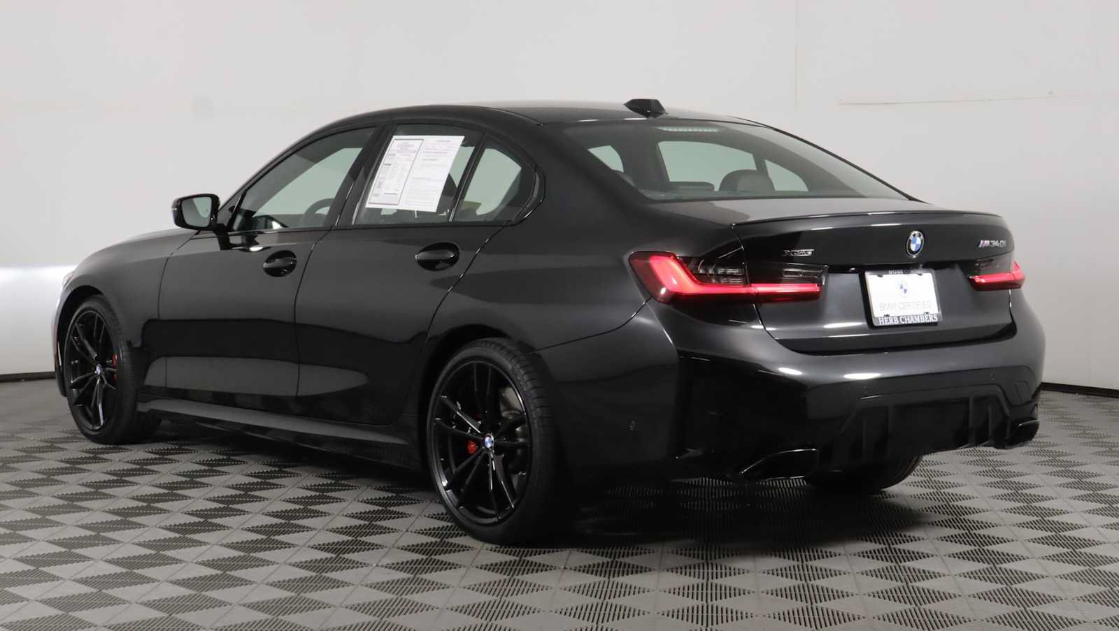 Used 2023 BMW M340i xDrive w/ Premium Package AWD/4WD image 4