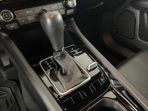 Used 2022 Jeep Compass Altitude image 35