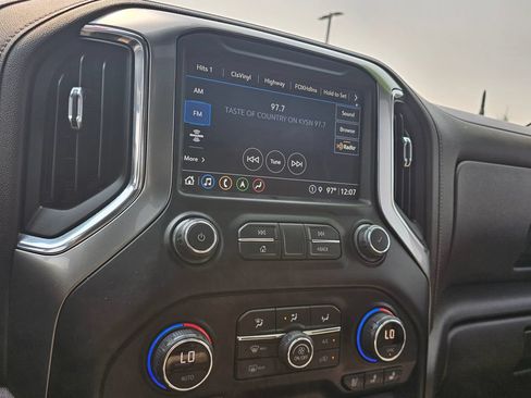 Certified 2021 Chevrolet Silverado 1500 LTZ w/ LTZ Premium Package AWD/4WD image 32
