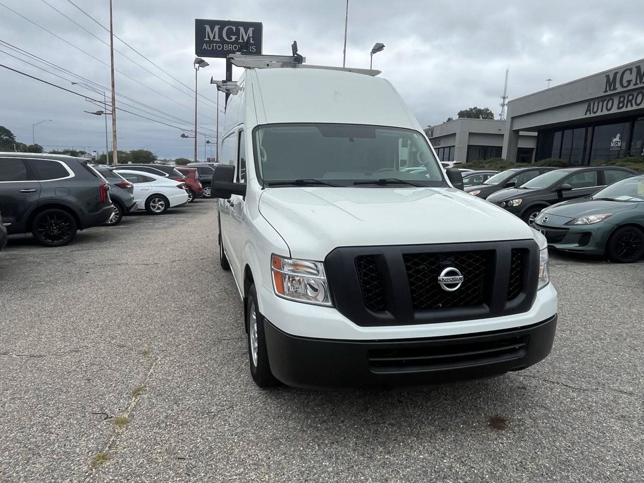 Used 2018 Nissan NV 2500 SV RWD image 5