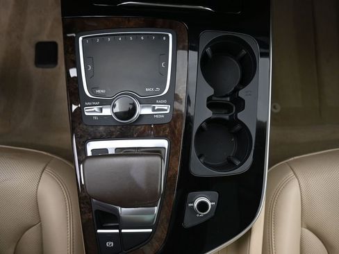 Used 2019 Audi Q7 3.0T Prestige image 17